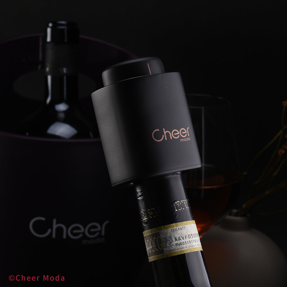 PEAK - Wine Vacuum Stopper - Black & Bronze