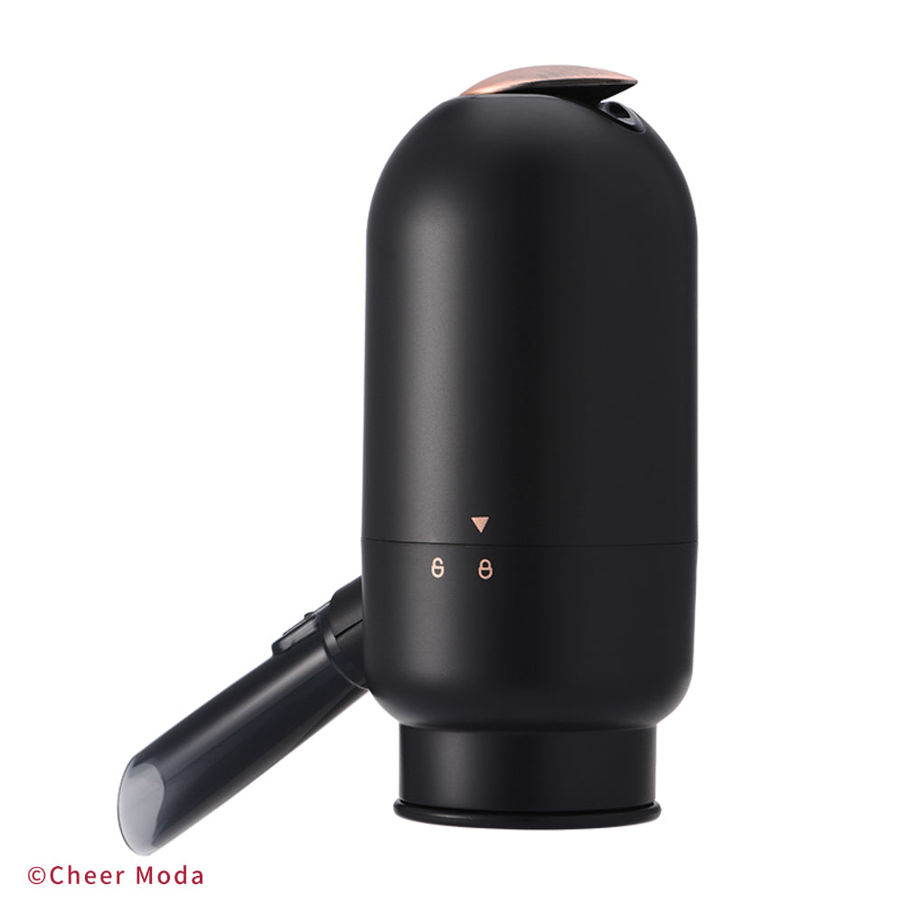 Avec ce système 2 en 1, servez &amp; aérez votre vin comme s'il avait été carafé 20 minutes.